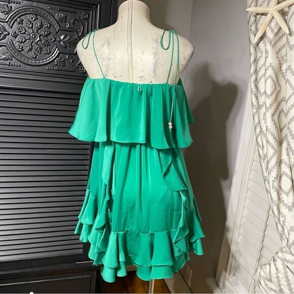 T-Bags Emerald Green Silky Ruffled Mini Dress Size Medium - Picture 6 of 7